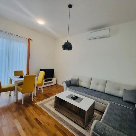 Apartment Dora Cetinje Exterior foto